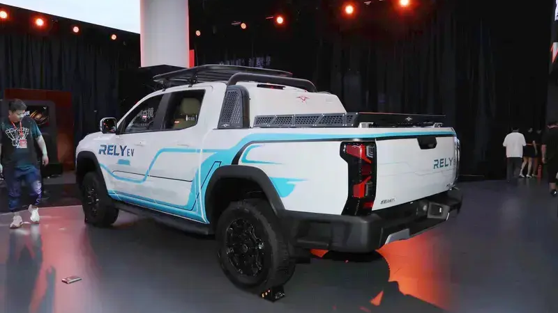 Phía sau của Chery Hilma EV