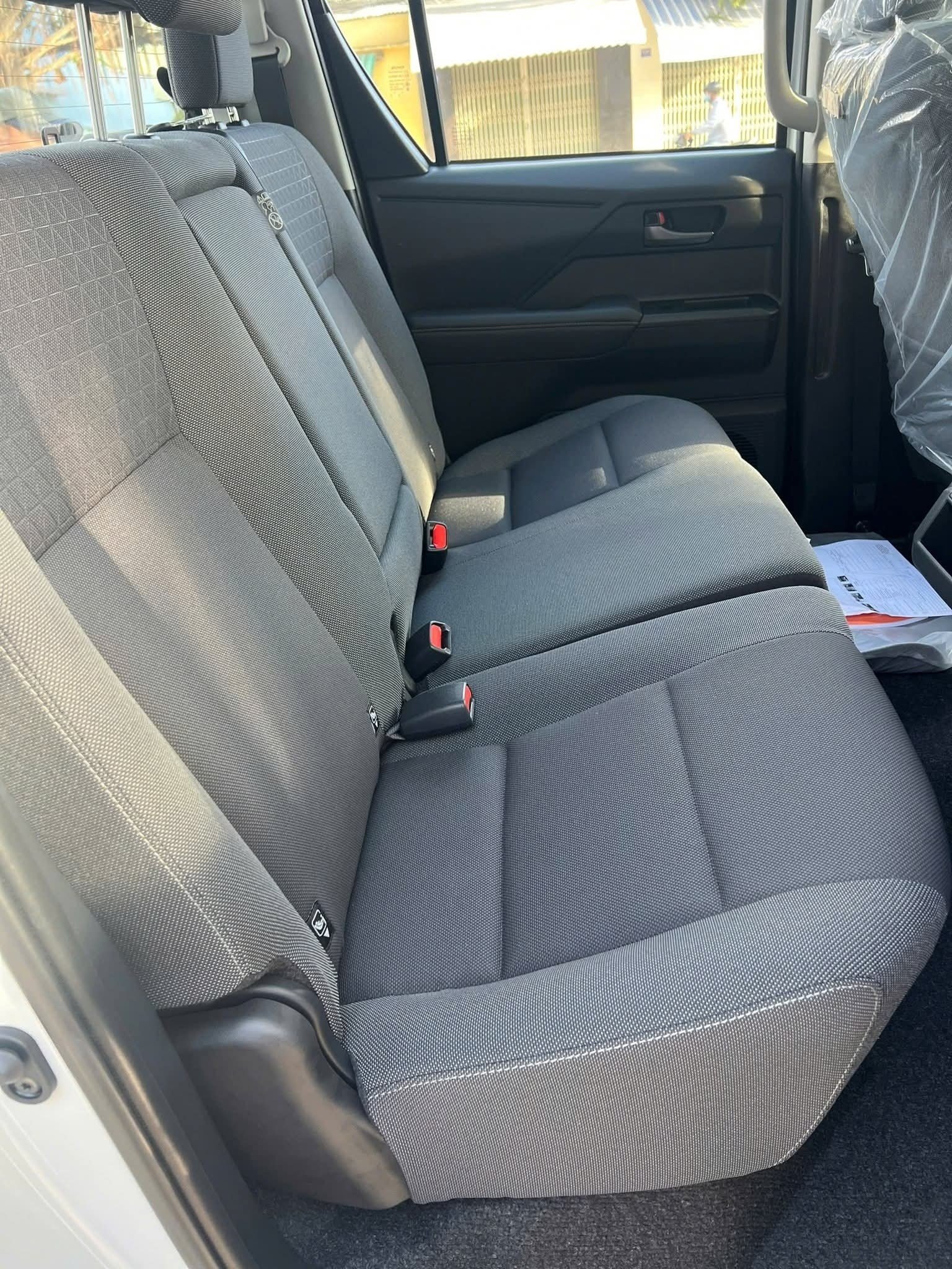 Hình ảnh Toyota Hilux mới, xuất hiện ở đại lý trước thềm ra mắt Hình ảnh Toyota Hilux mới, xuất hiện ở đại lý trước thềm ra mắt