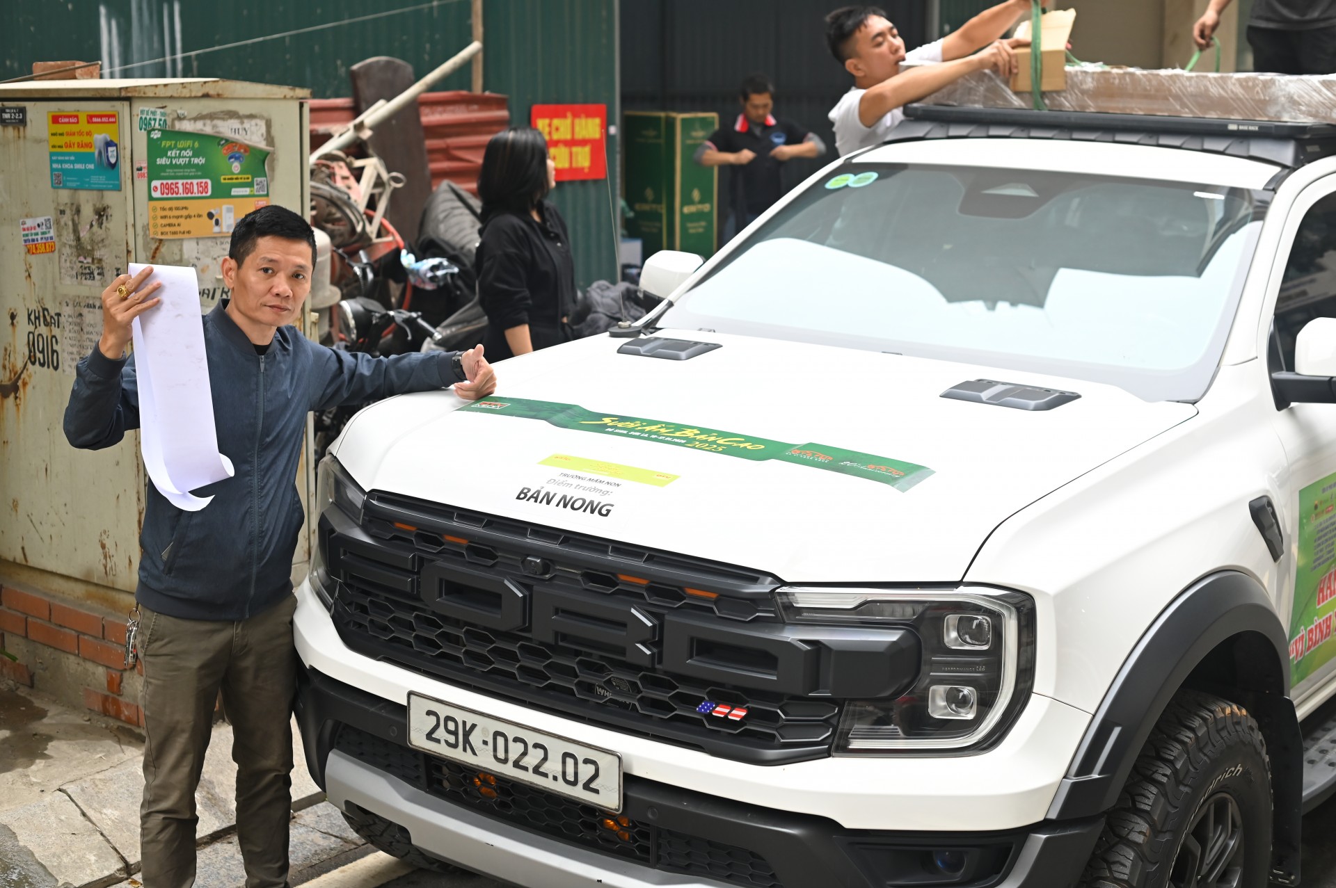 Ford đồng hành cùng “Sưởi ấm bản cao 2025” trên hành trình mang hơi ấm tới Bó Sinh