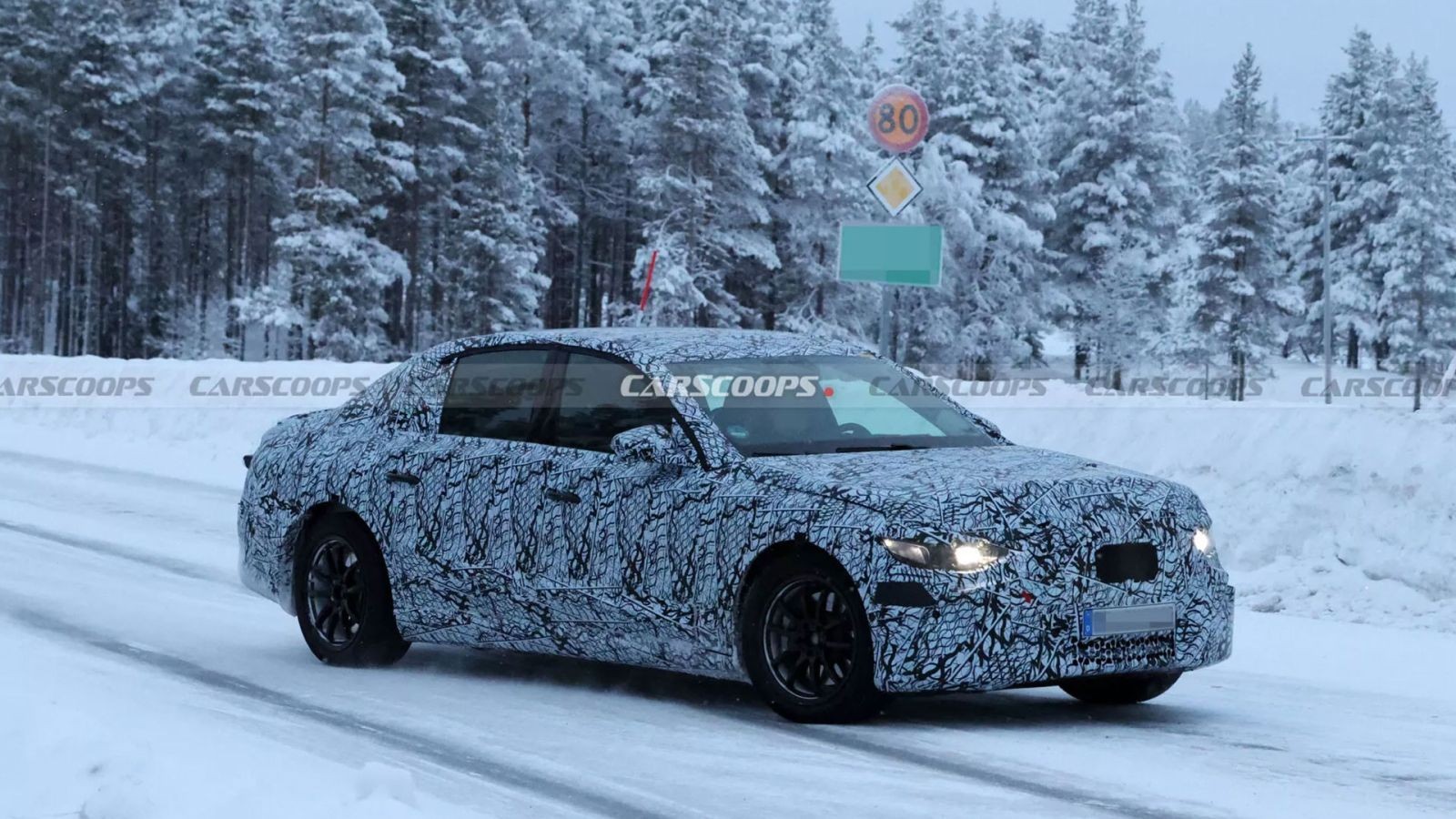 Mercedes-Benz khai tử EQE, đặt cược lại vào E-Class thuần điện Mercedes-Benz khai tử EQE, đặt cược lại vào E-Class thuần điện