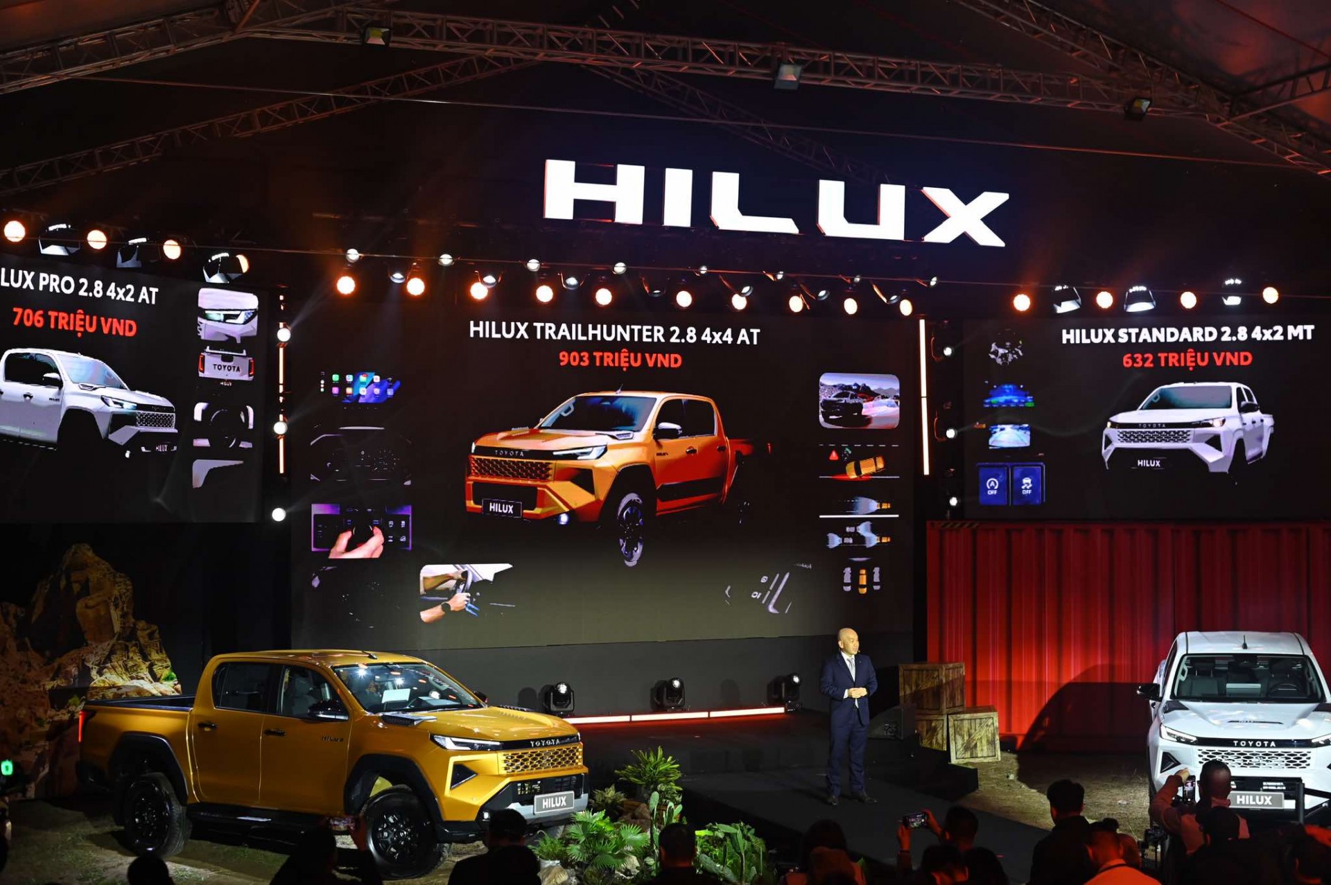 Toyota Hilux 2026 ra mắt, bản Hilux Trailhunter 2.8 4x4 AT giá 903 triệu