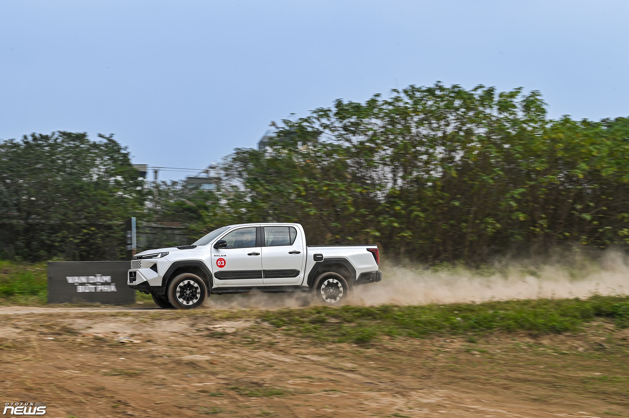 Hà Nội cho phép xe bán tải hoạt động 24/24h từ 30/4