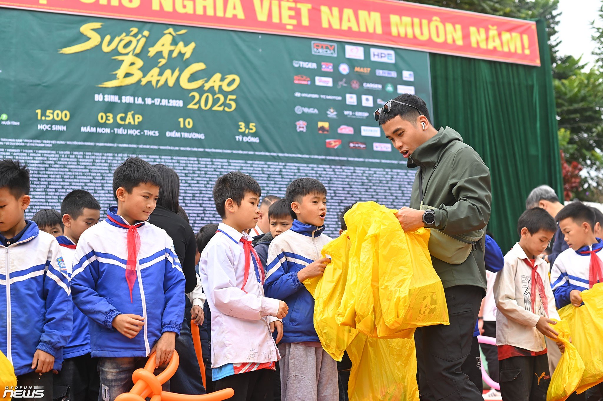 Sưởi Ấm Bản Cao (SABC) 2025 - Phần 2: Những nụ cười ở Bó Sinh