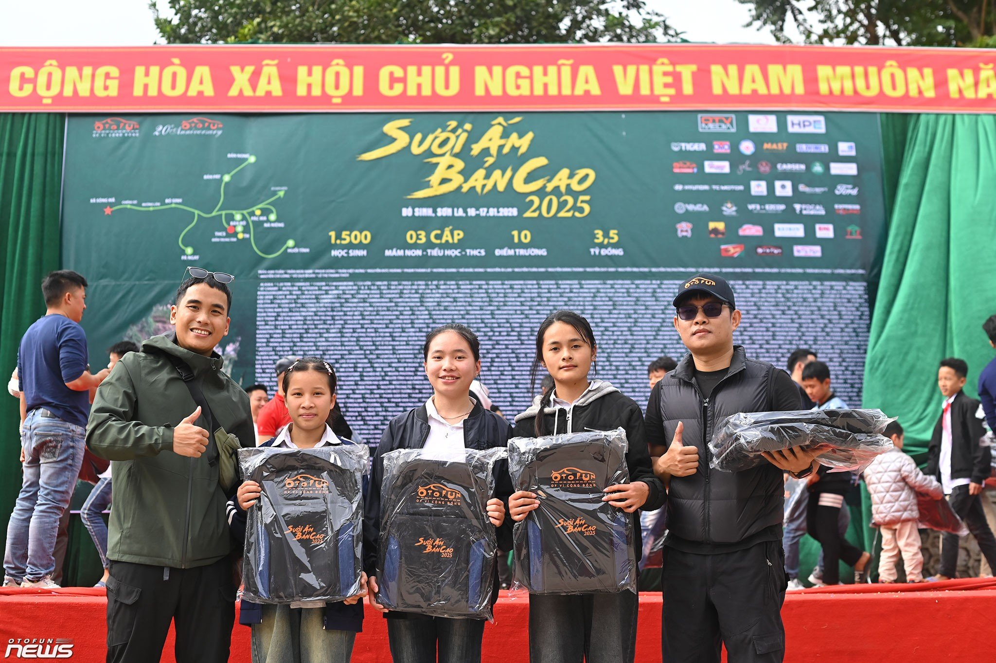 Sưởi Ấm Bản Cao (SABC) 2025 - Phần 2: Những nụ cười ở Bó Sinh