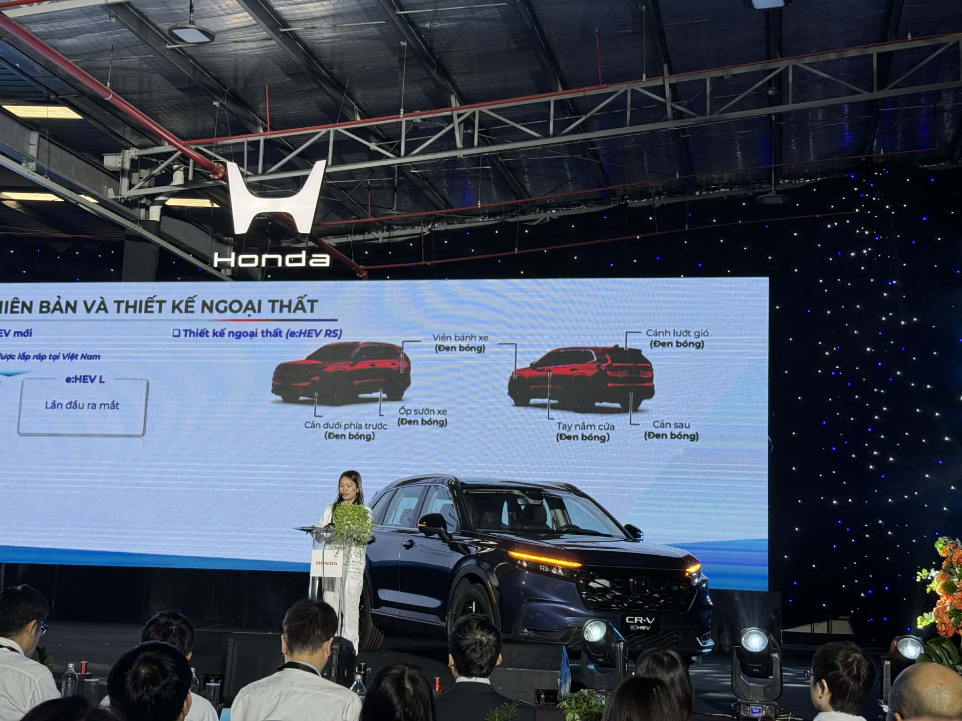 Honda CR-V e:HEV lắp ráp trong nước, giá từ