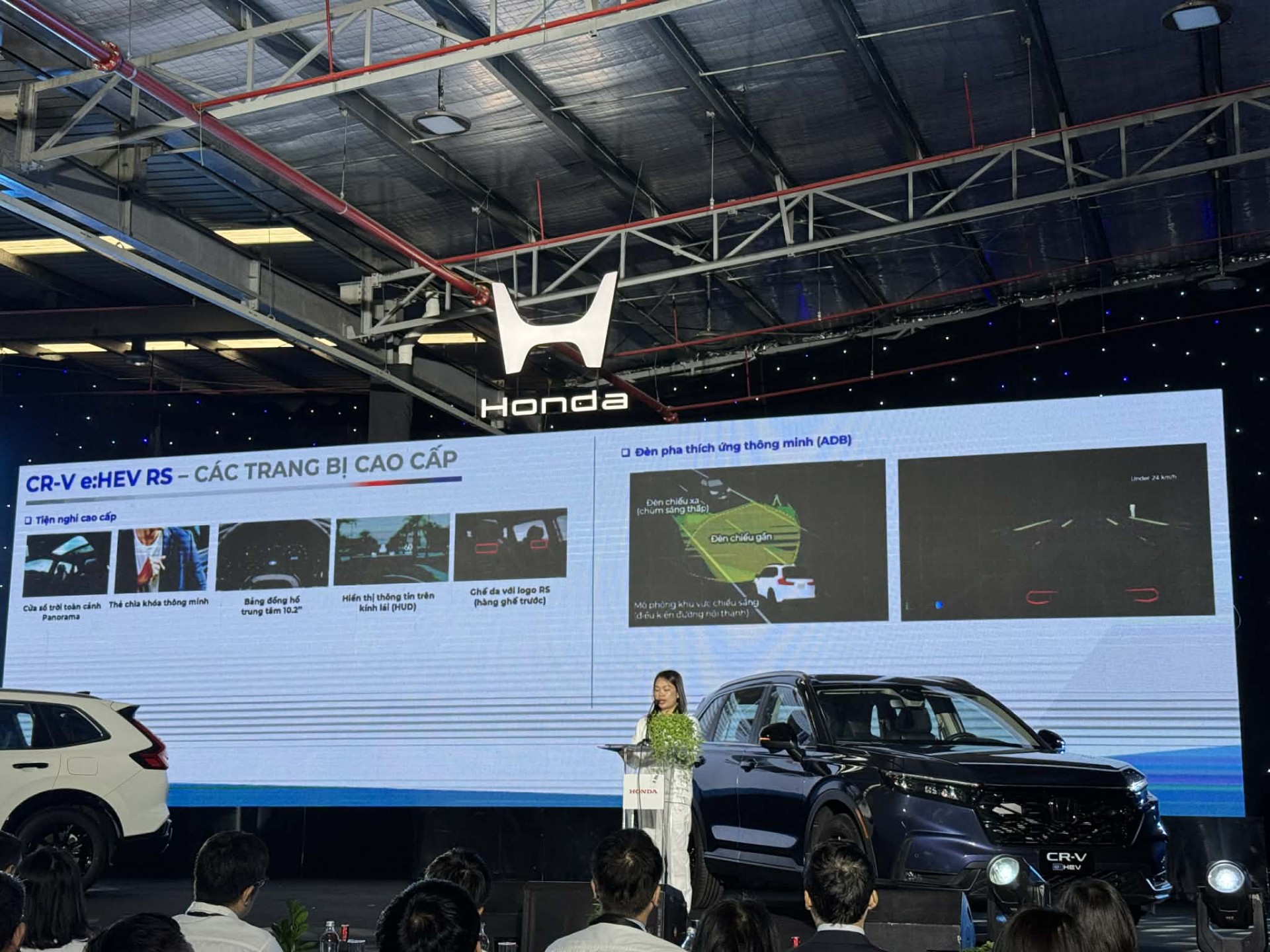 Honda CR-V e:HEV lắp ráp trong nước, giá từ