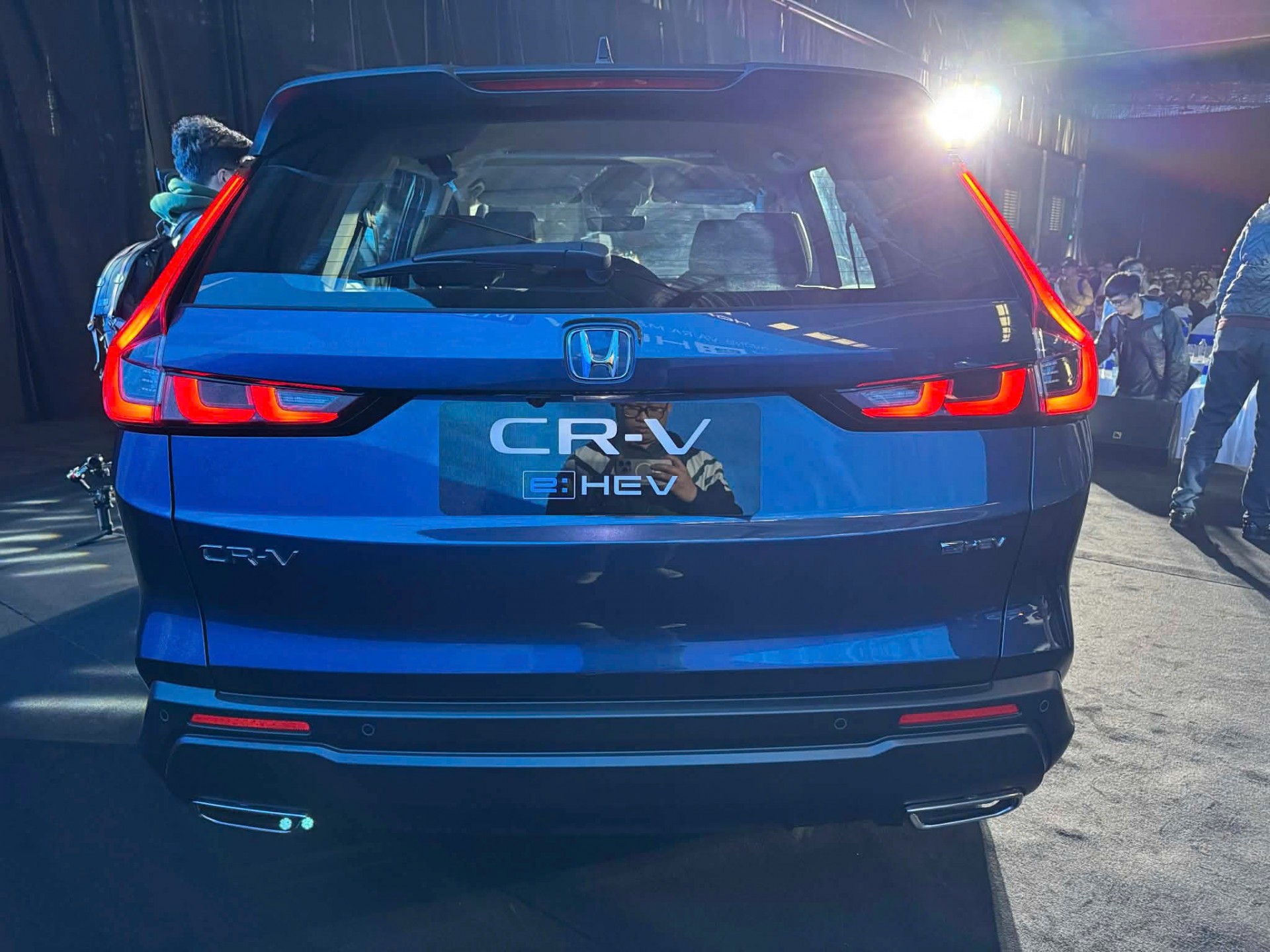 Honda CR V e:HEV lắp ráp trong nước ra mắt với 2 phiên bản, giá chưa công bố