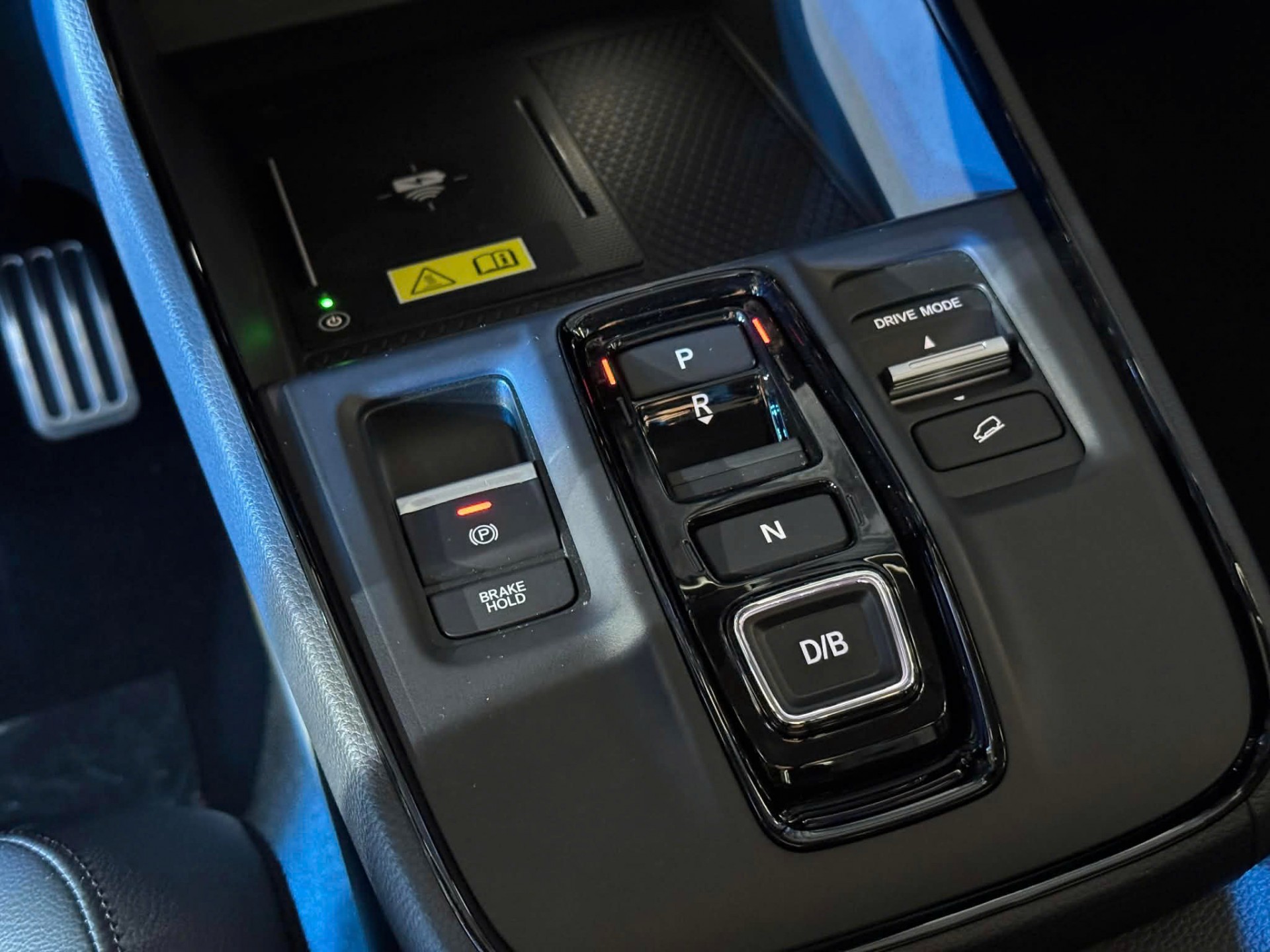 Honda CR V e:HEV lắp ráp trong nước ra mắt với 2 phiên bản, giá chưa công bố