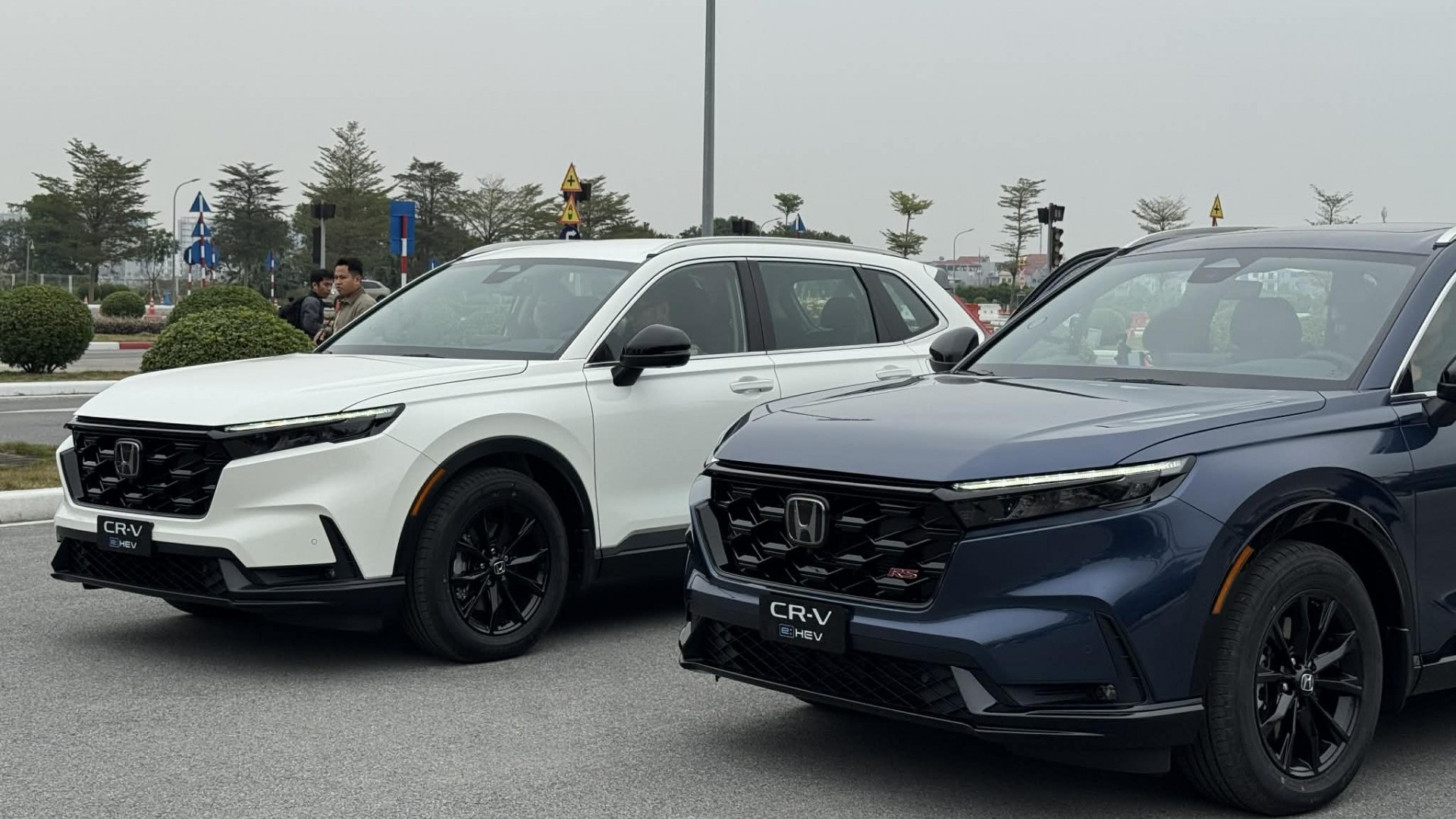 Honda CR-V e:HEV 2026 có giá bán chính thức từ 1,17 tỷ đồng