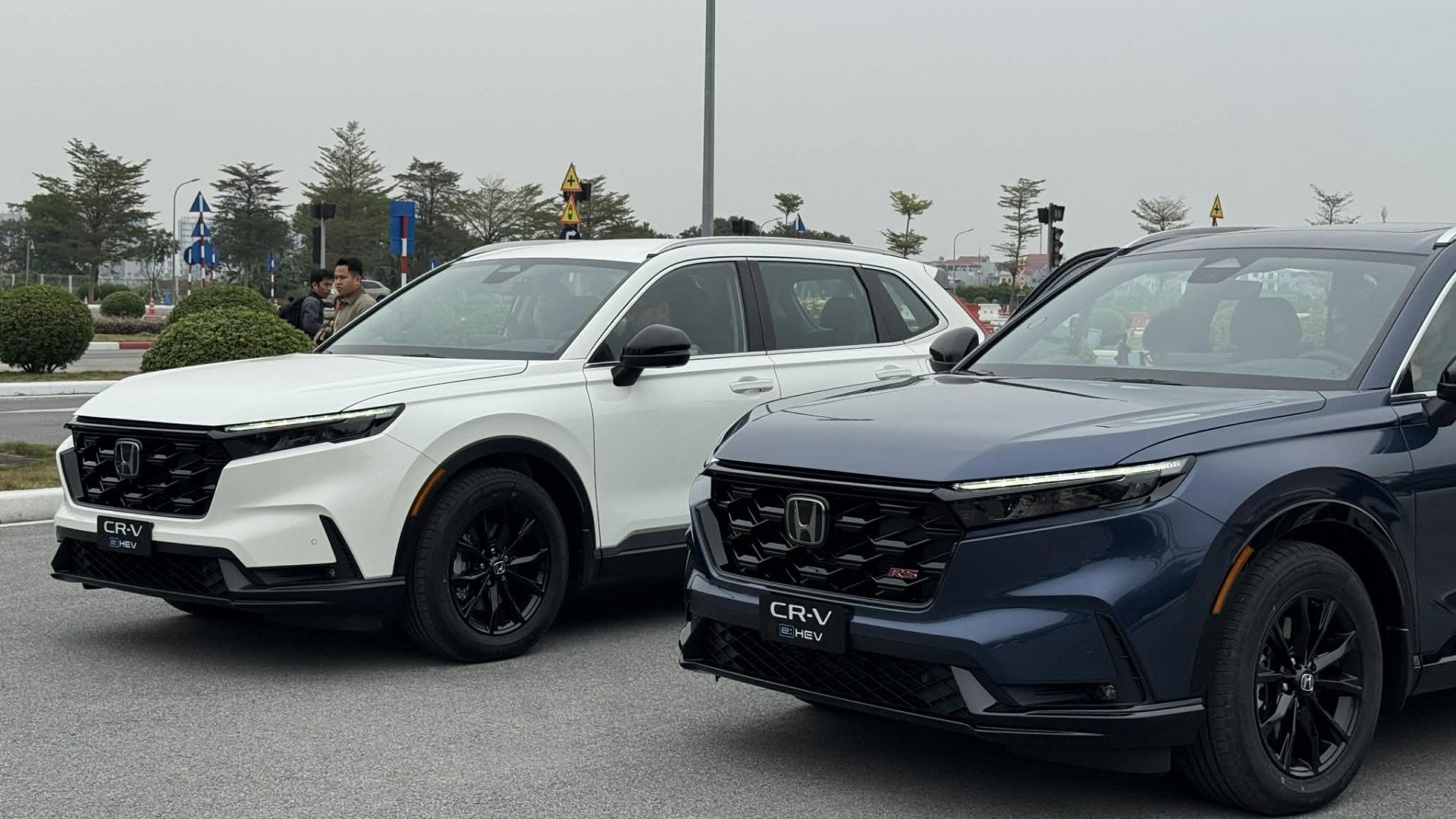 Honda CR-V e:HEV 2026 có giá bán chính thức từ 1,17 tỷ đồng