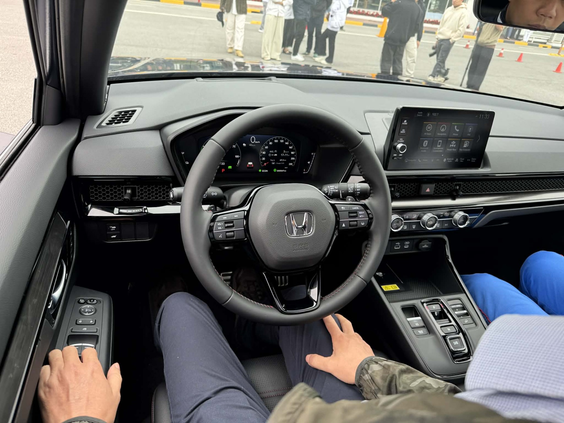 Honda CR V e:HEV lắp ráp trong nước ra mắt với 2 phiên bản, giá chưa công bố