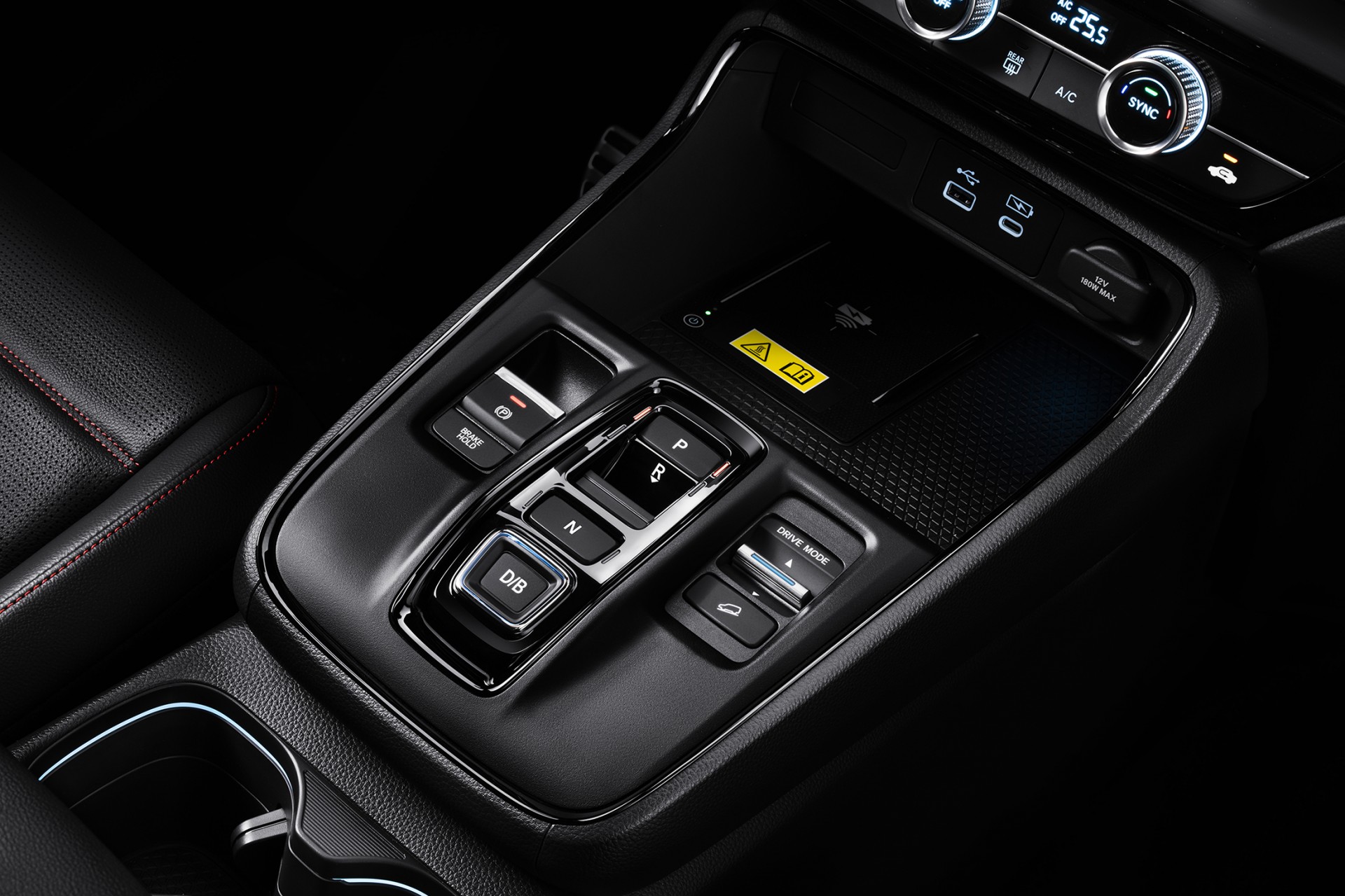 Honda CR-V e:HEV lắp ráp trong nước ra mắt với 2 phiên bản, giá chưa công bố