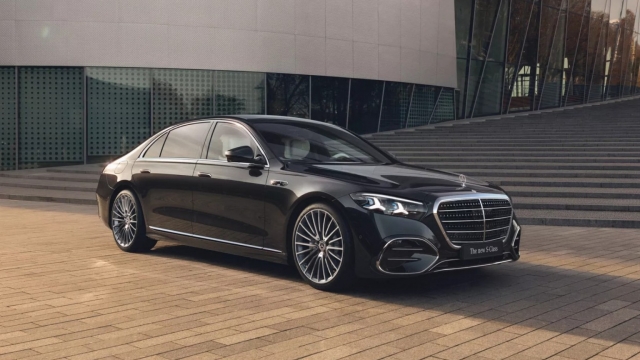Mercedes-Benz S-Class 2027 lộ diện với nhiều màn hình công nghệ và động cơ V8 mới