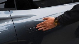 Trung Quốc siết chuẩn an toàn ô tô từ 2027, tay nắm cửa ẩn đứng trước hồi kết