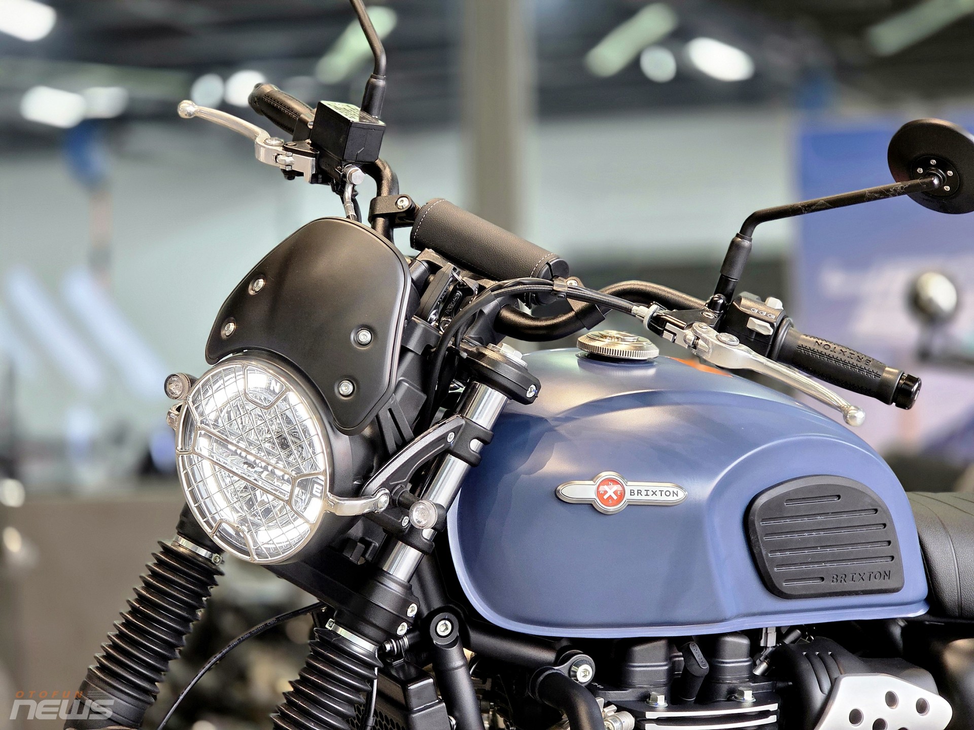 Mô tô cổ điển Brixton Cromwell 1200 2026 về Việt Nam, giá 288 triệu đồng