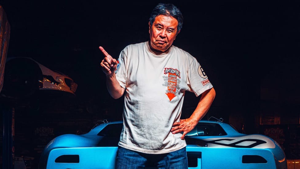 Người đứng sau những chiếc xe độ Art Racing là Tomokazu Murate, và ông ấy bắt đầu làm công việc này từ khoảng 20 năm trước (Ảnh: Topgear)