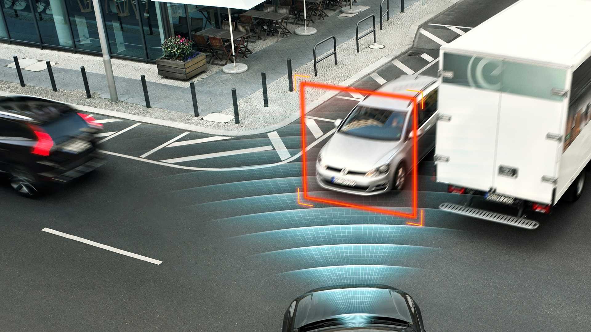 10 tính năng an toàn đã làm thay đổi hoàn toàn ngành ô tô thế giới