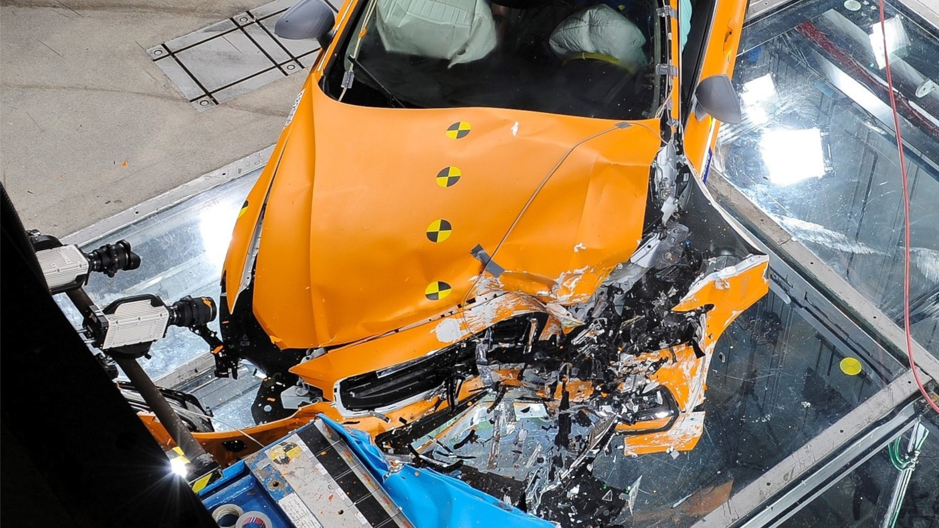 10 tính năng an toàn đã làm thay đổi hoàn toàn ngành ô tô thế giới