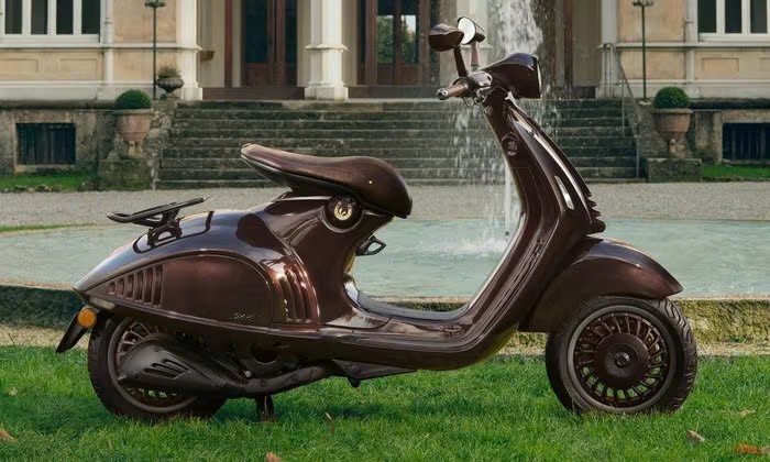 Vespa 946 phiên bản năm Ngựa ra mắt, giá dự kiến gần 500 triệu đồng