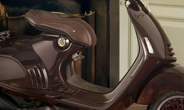 Vespa 946 phiên bản năm Ngựa ra mắt, giá dự kiến gần 500 triệu đồng