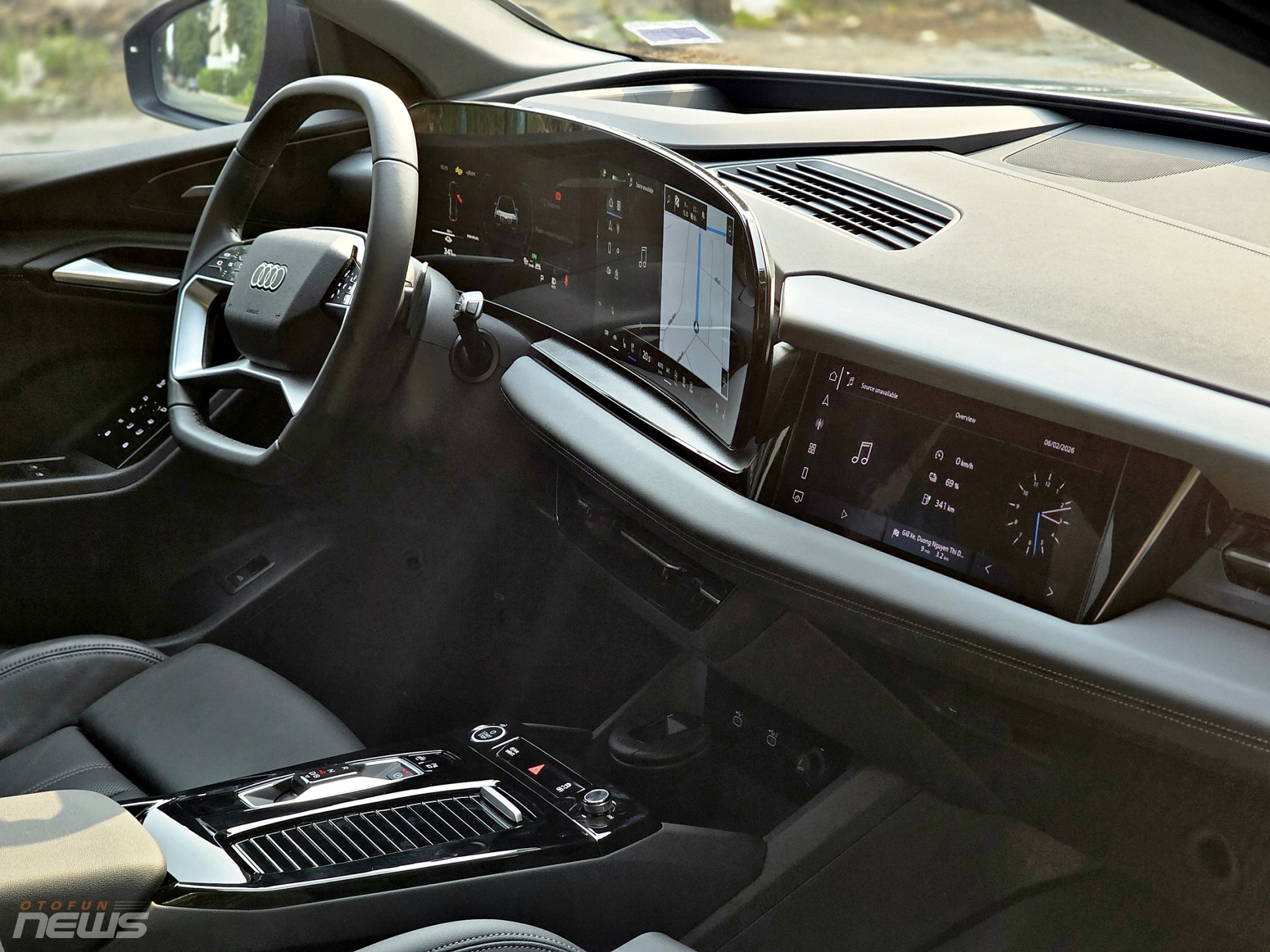 Cận cảnh Audi Q6 e tron giá 3,19 tỷ đồng