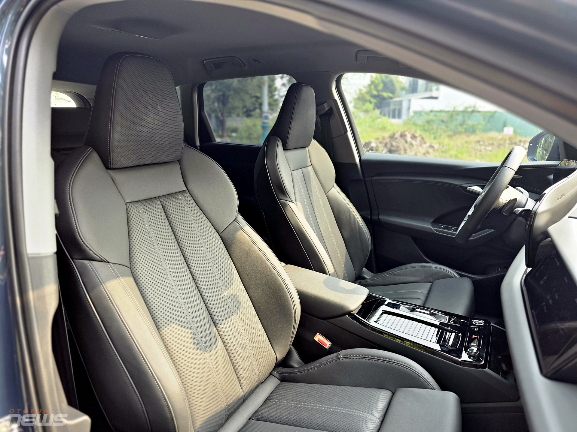 Cận cảnh Audi Q6 e tron giá 3,19 tỷ đồng