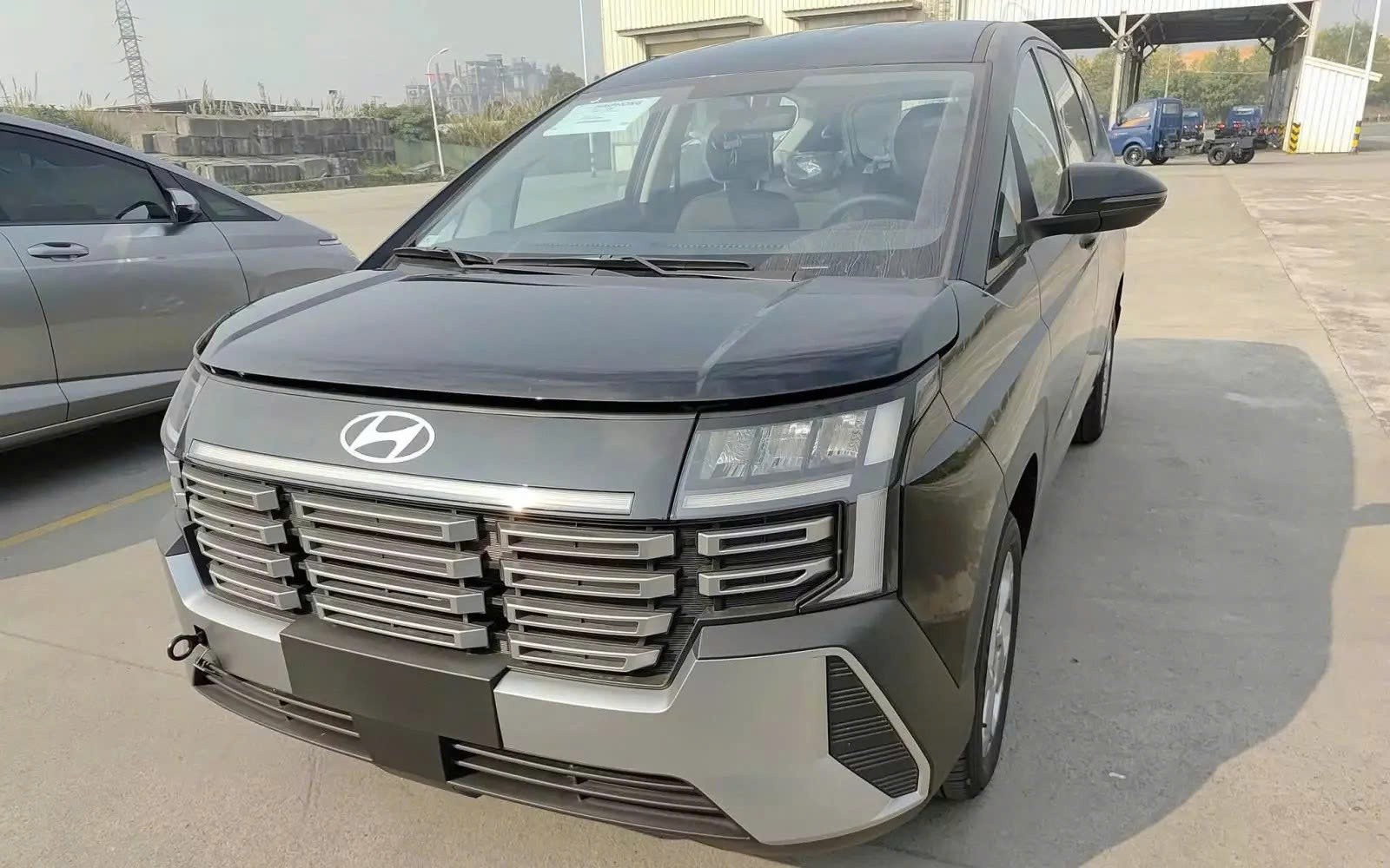 Hyundai Stargazer 2026 nhận đặt cọc tại đại lý