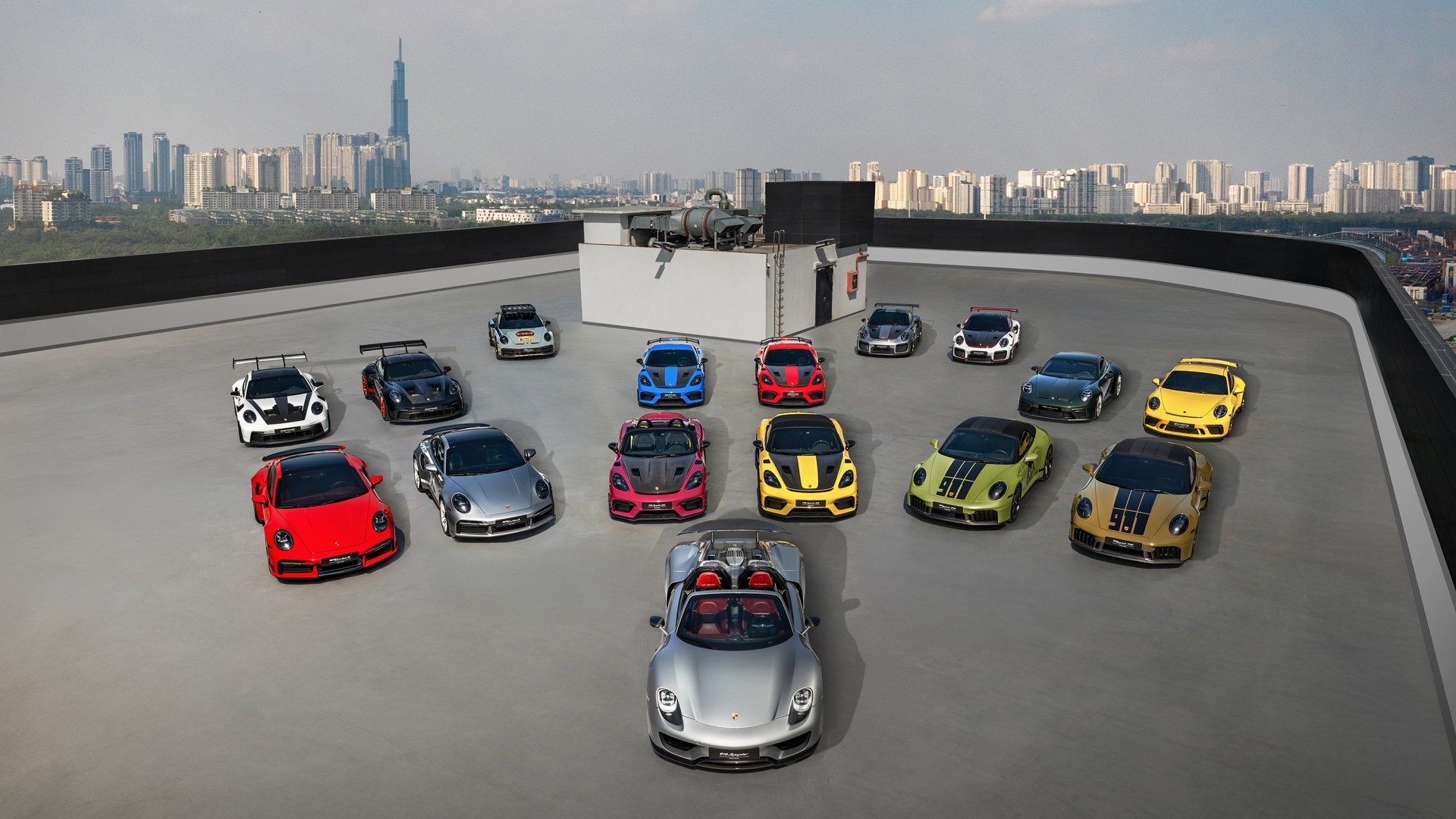 Porsche mang dàn 911 và 718 hiệu suất trở lại Việt Nam