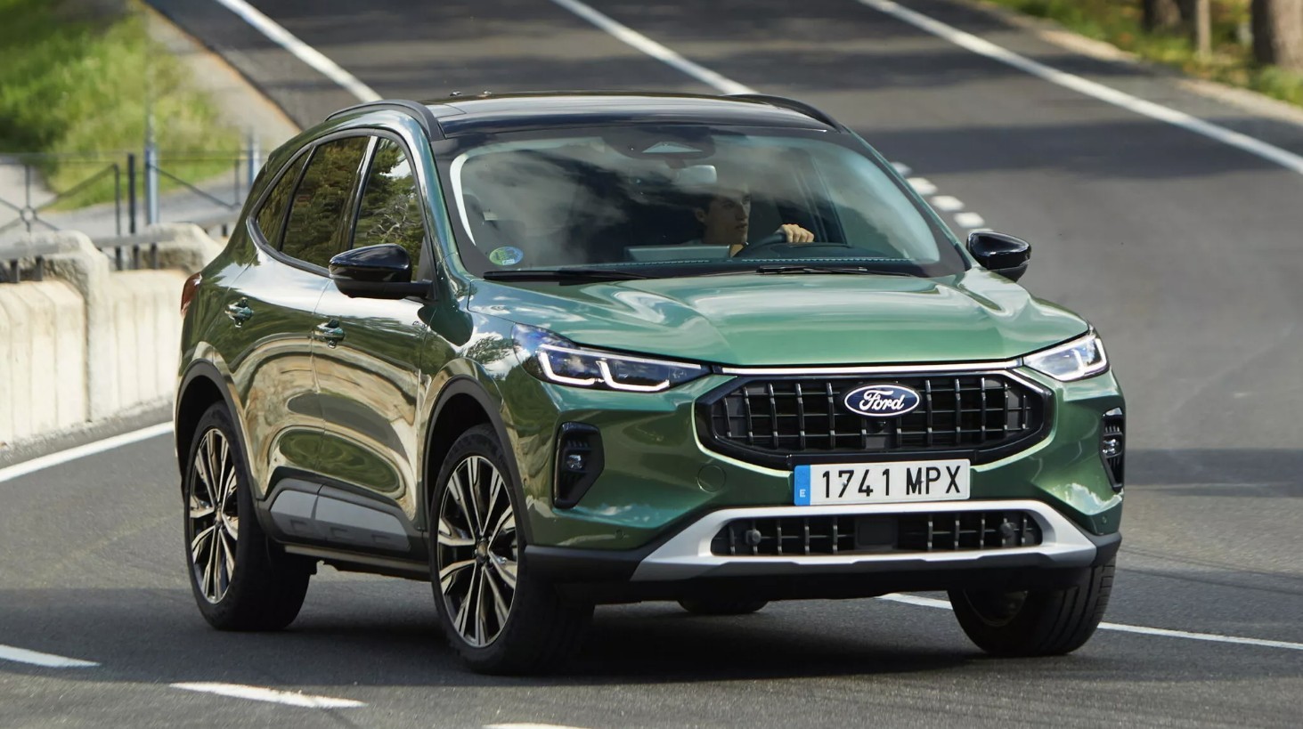 Ford Escape ra mắt bản 2026 với loạt nâng cấp đáng chú ý