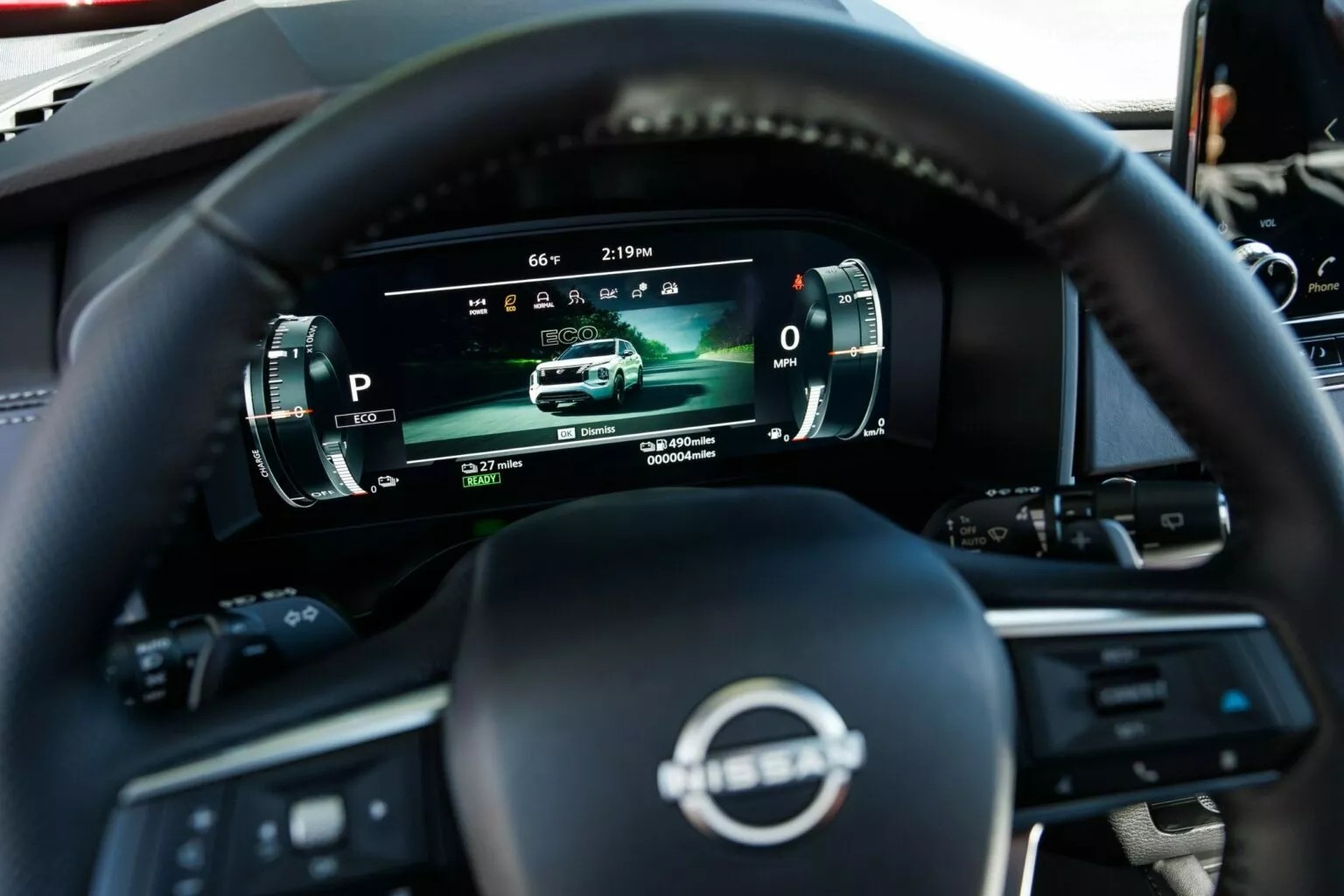 Nissan X Trail PHEV 2026, bản song sinh của Mitsubishi Outlander
