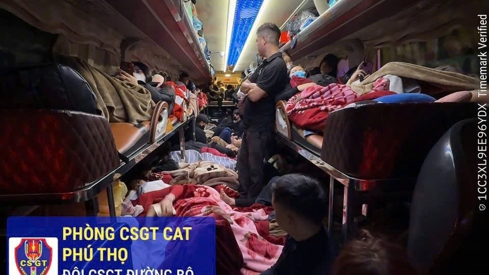 Xe khách bị phạt số tiền kỷ lục gần 300 triệu đồng dịp cận Tết
