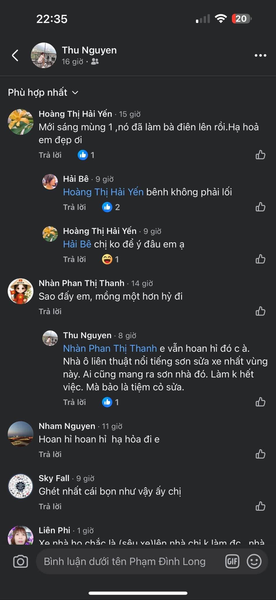 Kéo xe hàng không đúng quy định va chạm với ô tô dừng đỗ ven đường Kéo xe hàng không đúng quy định va chạm với ô tô dừng đỗ ven đường