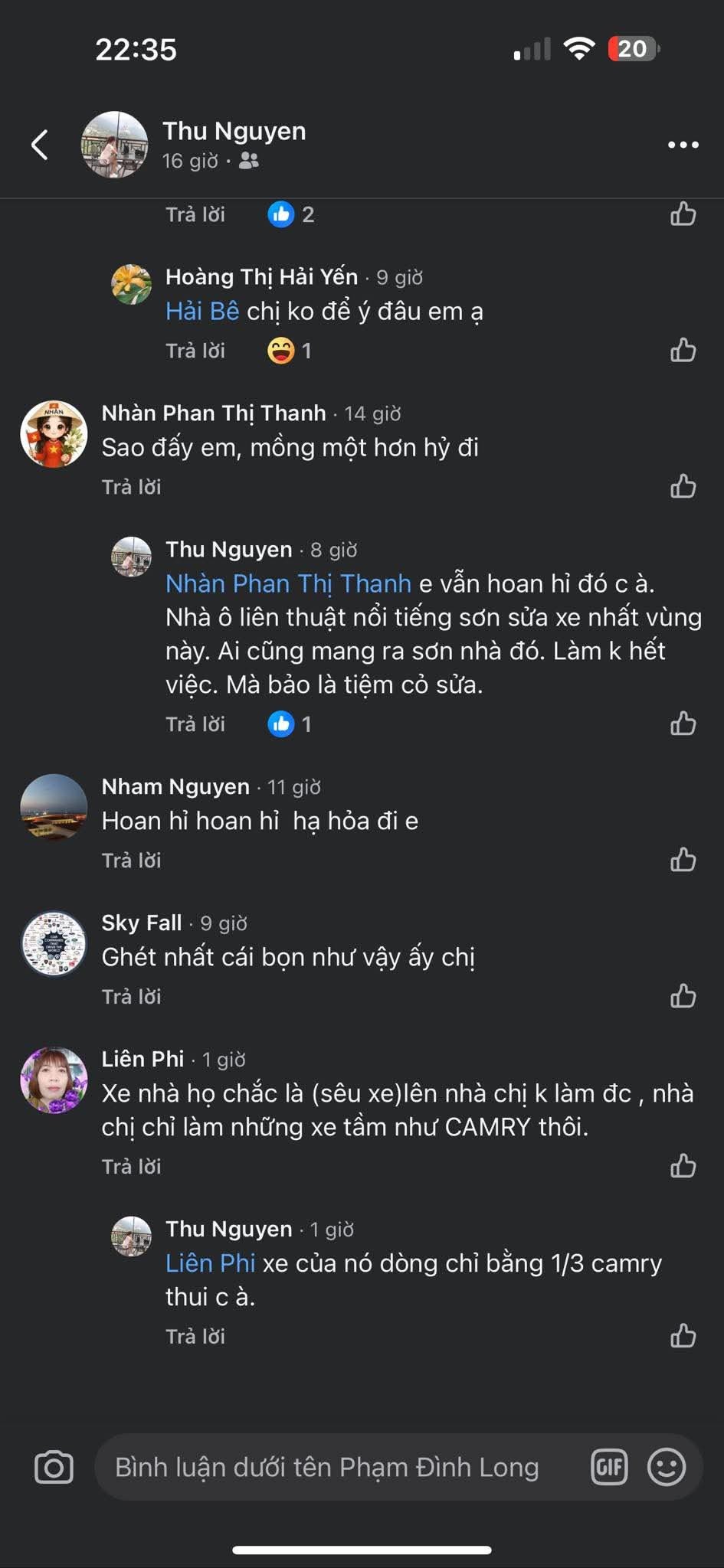 Kéo xe hàng không đúng quy định va chạm với ô tô dừng đỗ ven đường Kéo xe hàng không đúng quy định va chạm với ô tô dừng đỗ ven đường