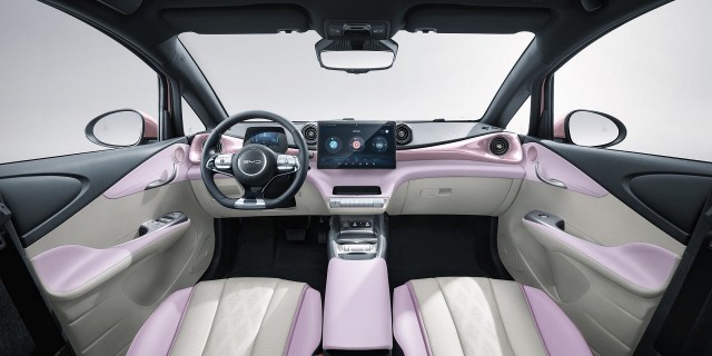 Trung Quốc: Chức năng an toàn thiết yếu trên ô tô phải có nút bấm vật lý