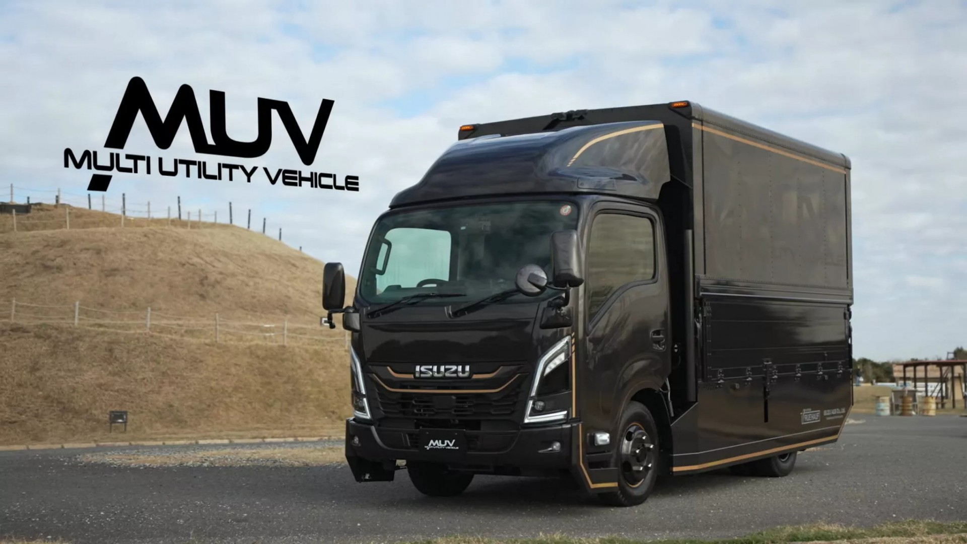 Hình ảnh mẫu concept Isuzu Elf Multi Utility Vehicle