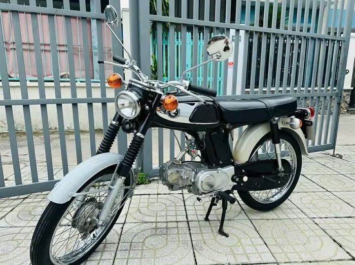 Honda 67 đời 1967 nguyên bản tại Gia Lai giá 2,2 tỷ đồng gây sốt