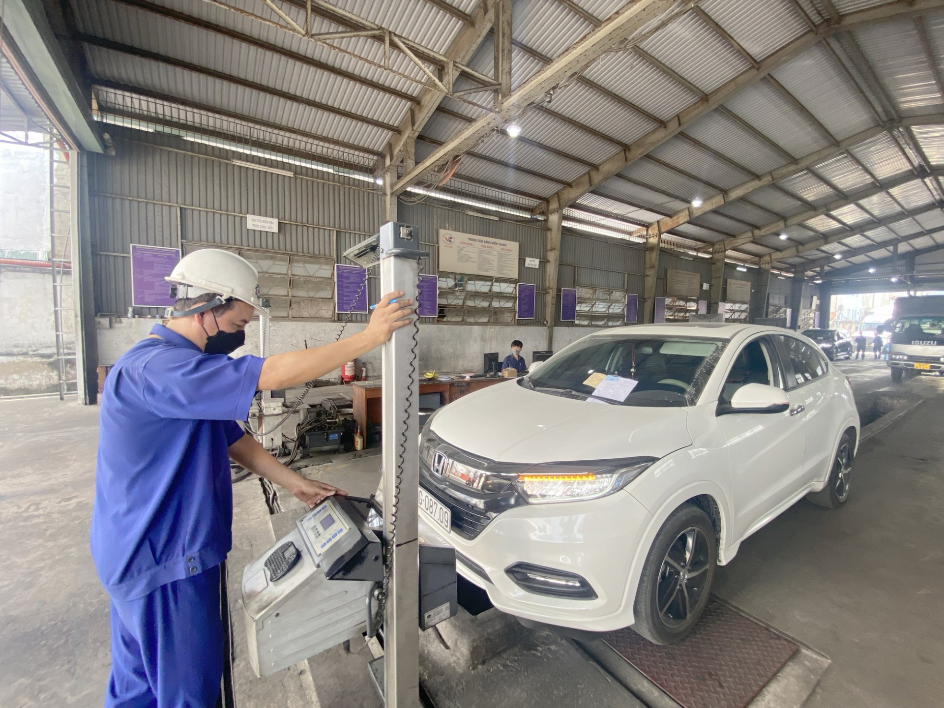 Cách tra cứu chứng nhận đăng kiểm điện tử nhanh nhất