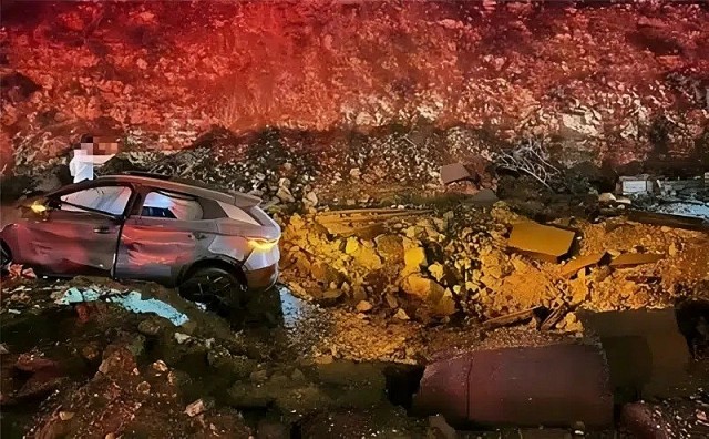 BYD Atto 3 bị tên lửa nổ bên cạnh, vẫn bảo toàn khoang ca-bin và người ngồi trong