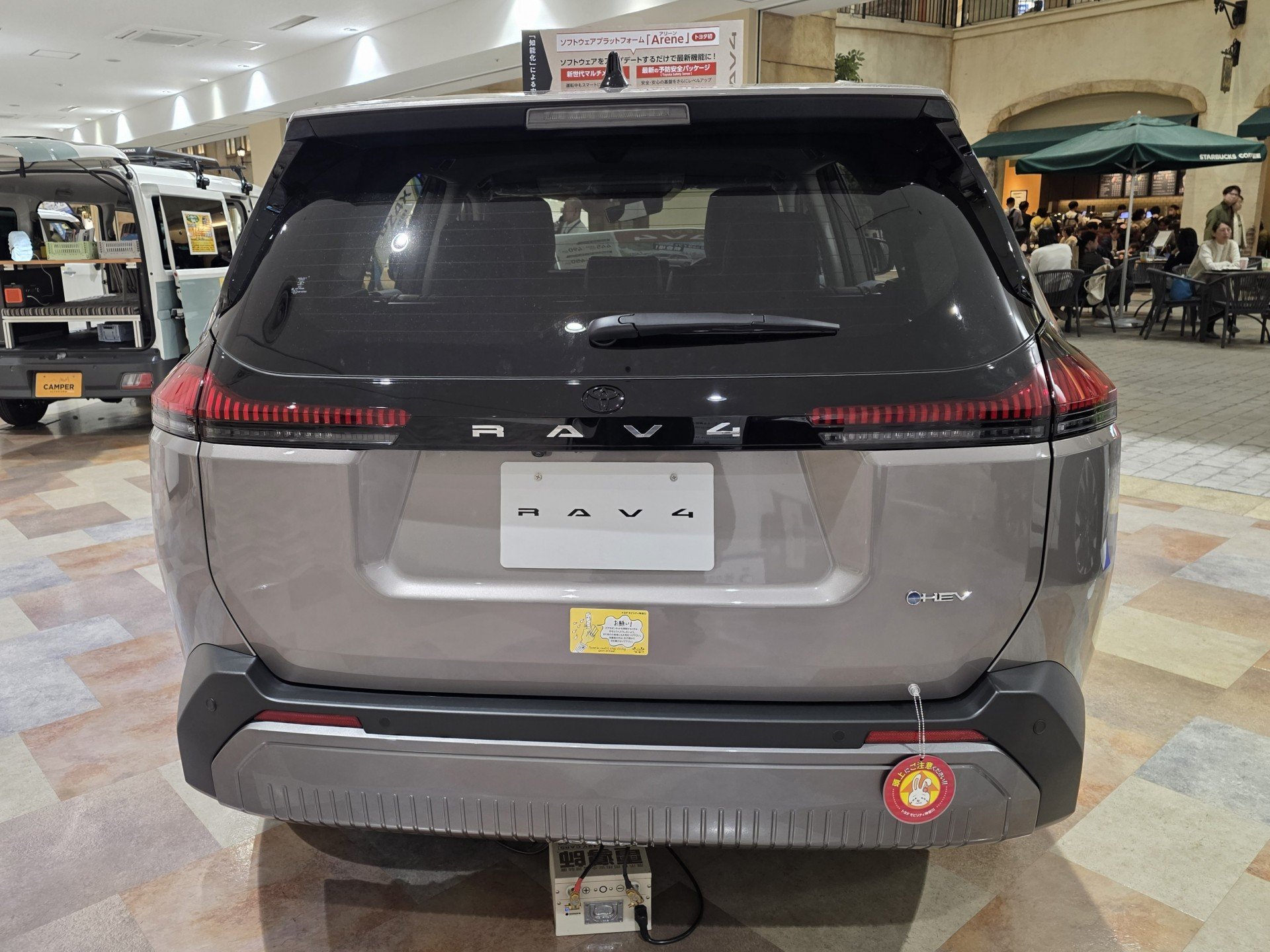 Toyota RAV4 2026 cháy hàng tại Nhật, xe lướt đã đội giá 1 triệu yên