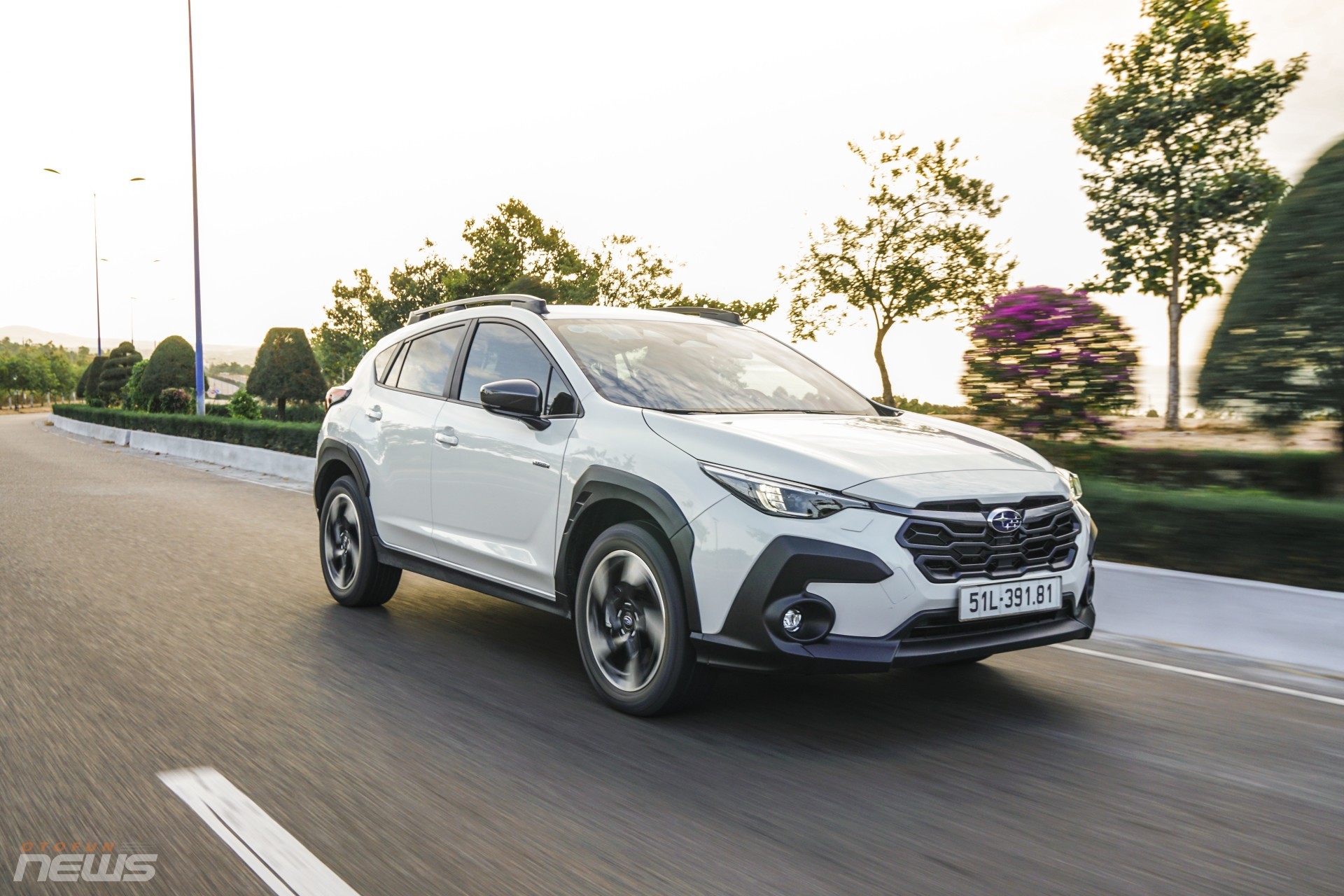 Xe Subaru đã tắt máy vẫn hết sạch ắc-quy khiến chủ xe hốt hoảng
