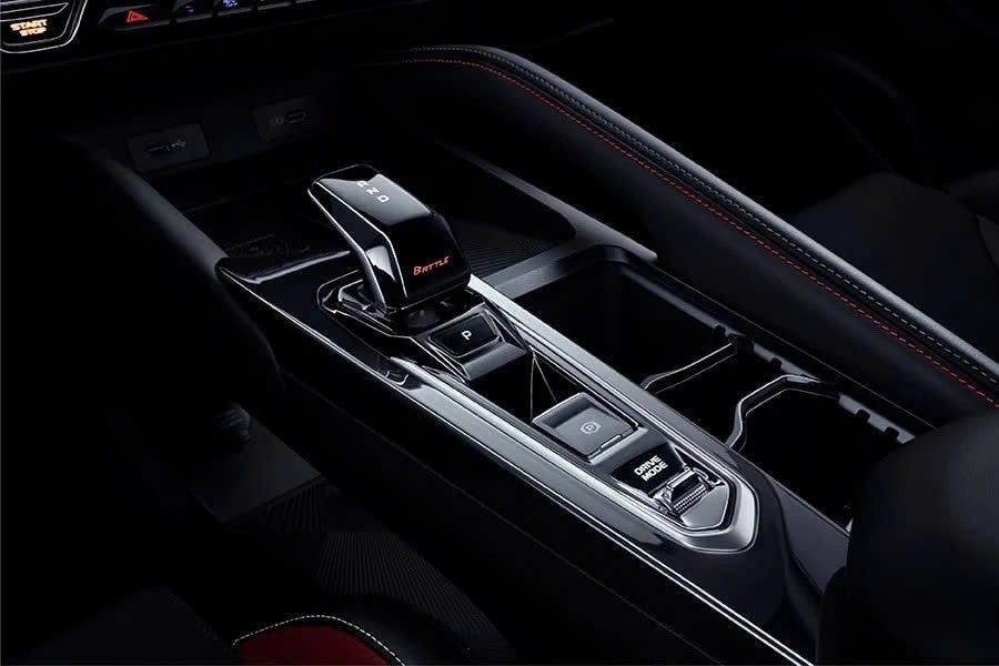 Geely Coolray facelift xuất hiện ở Hà Nội