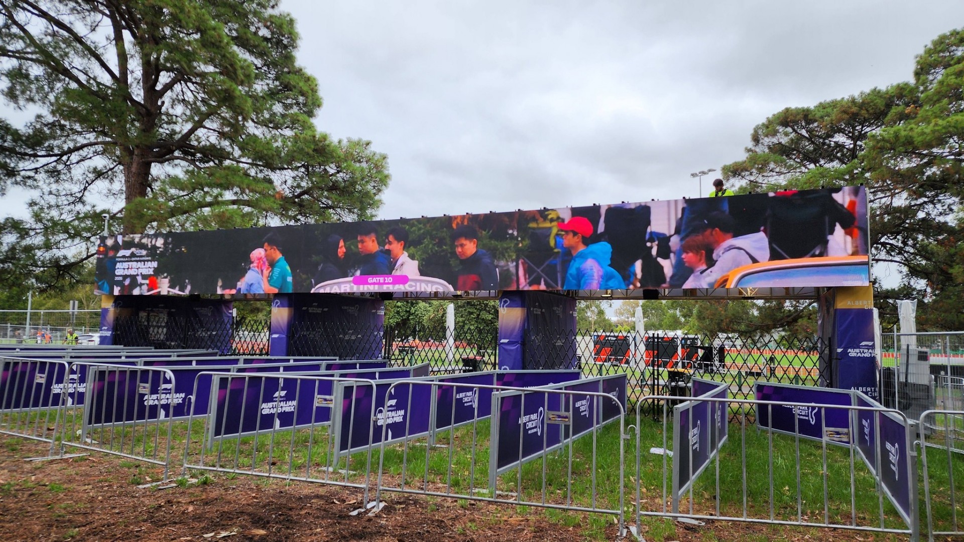 Thành viên Liên đoàn Ô tô Thể thao Việt Nam tham gia điều hành chặng đua F1 tại Úc