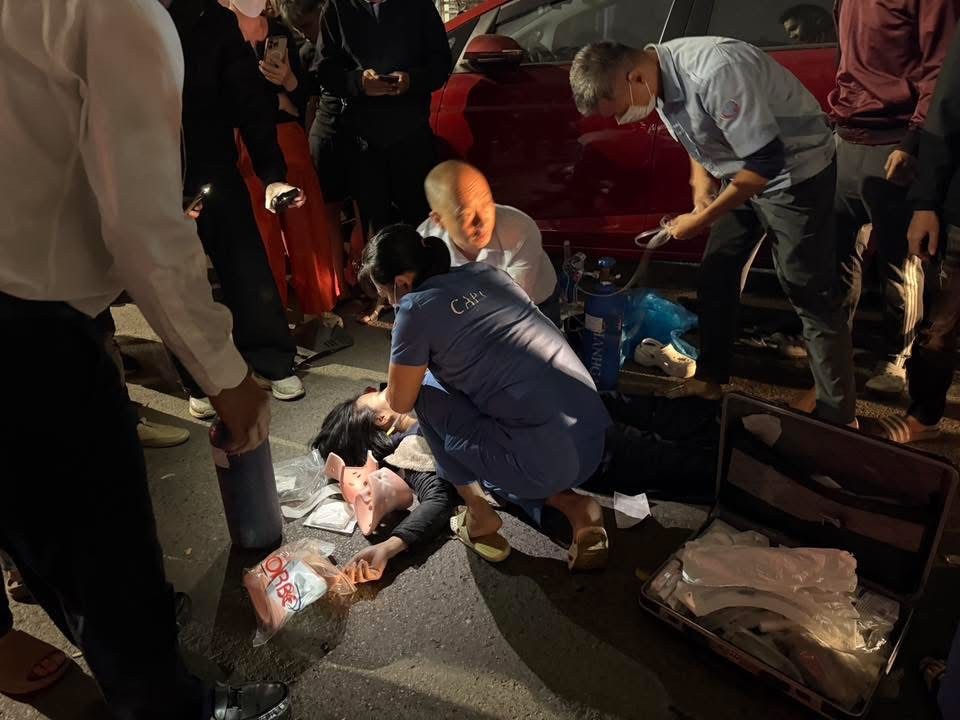 Hà Nội: Ô tô tông liên hoàn trên phố Nguyễn Chánh