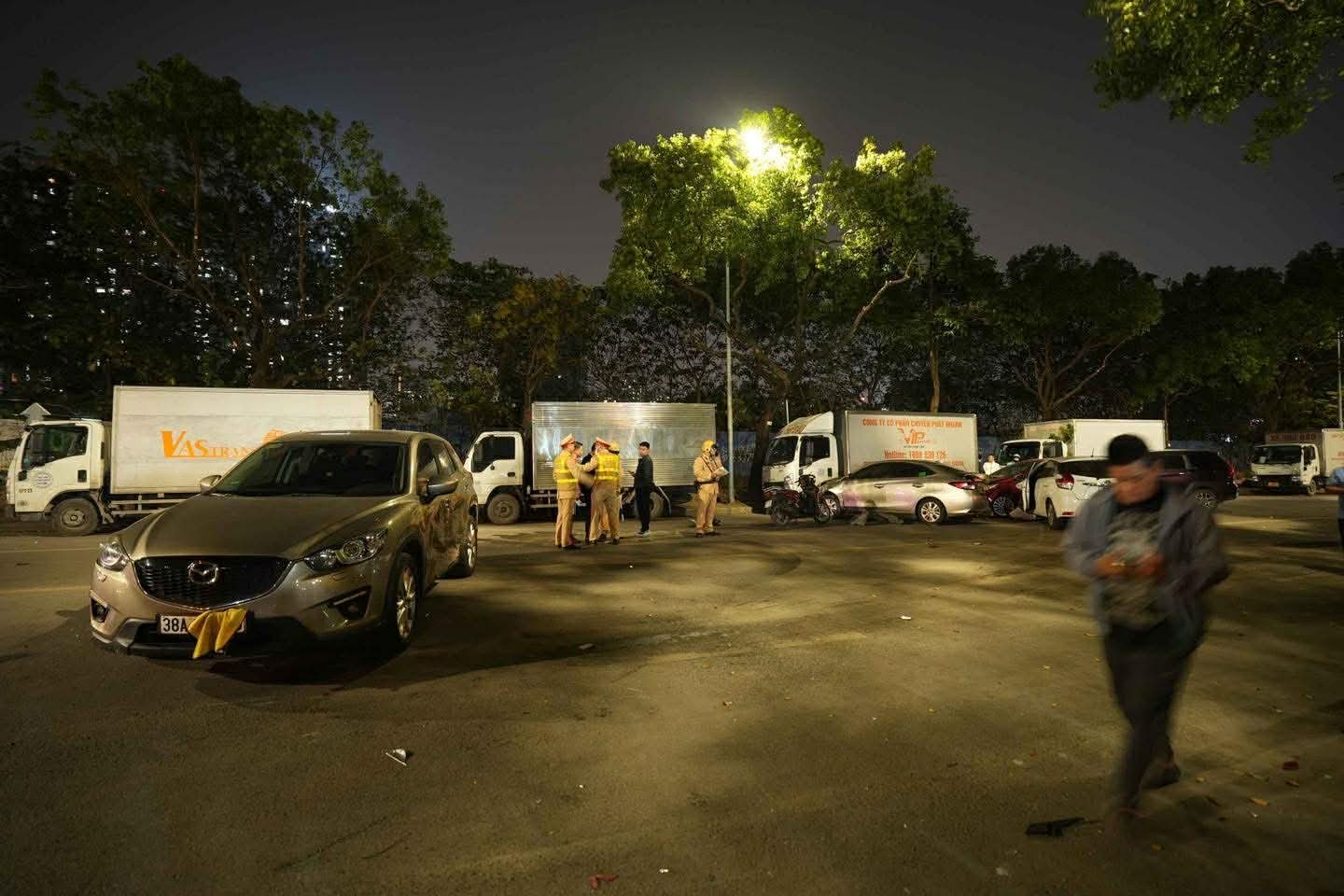 Danh tính nam tài xế gây tai nạn liên hoàn trên phố Nguyễn Chánh, Hà Nội