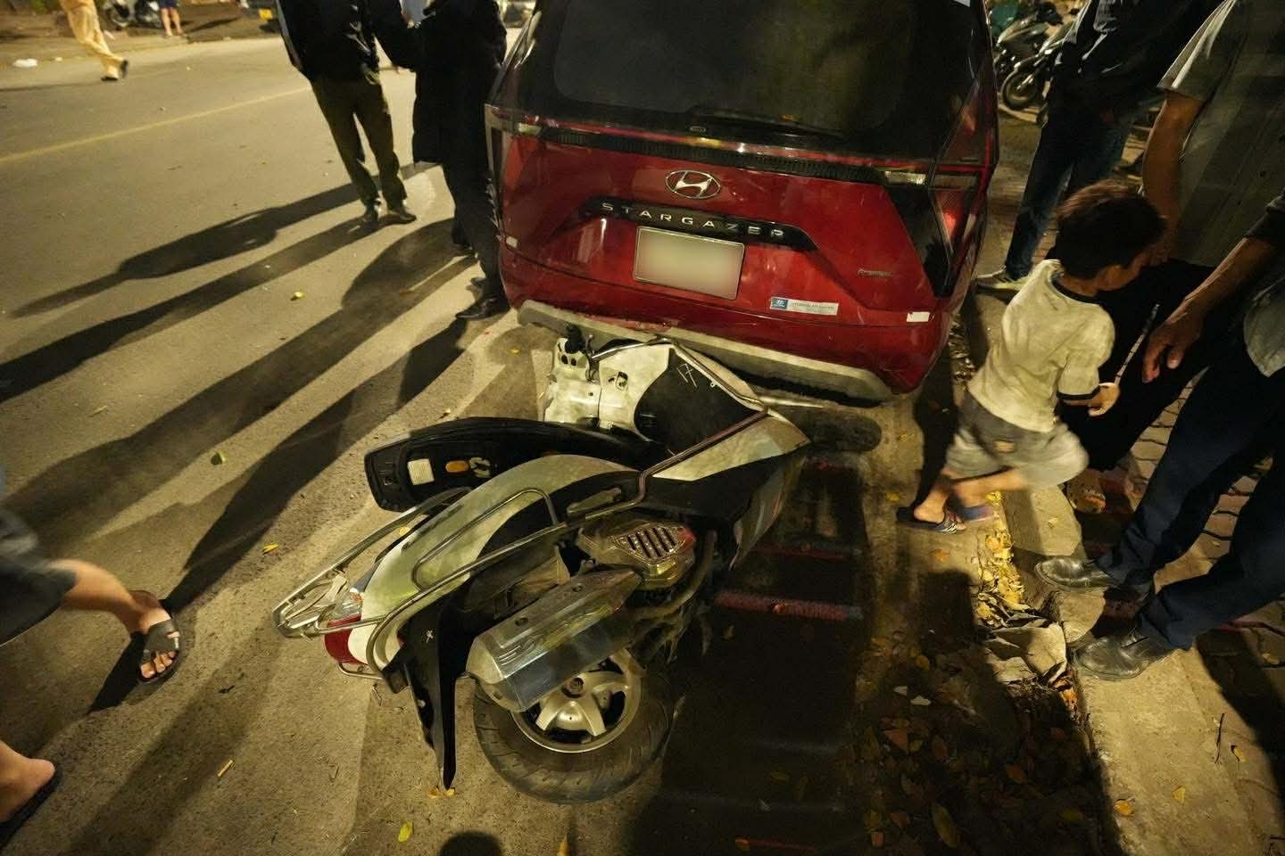 Danh tính nam tài xế gây tai nạn liên hoàn trên phố Nguyễn Chánh, Hà Nội