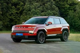 Hyundai Tucson mới sắp ra mắt có nhiều chi tiết giống Santa Fe