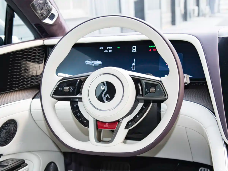 Vô lăng của BYD Yangwang U7