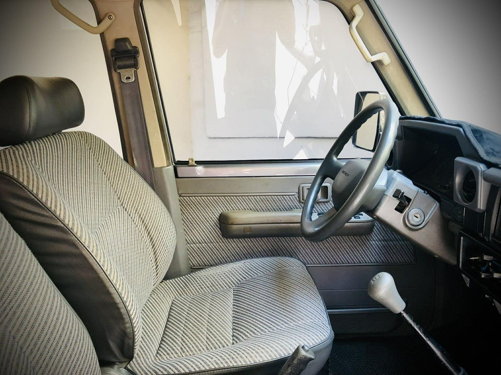 Land Cruiser RJ77 36 năm tuổi giá 1 tỷ gây sốt, minh chứng cho sự bền bỉ, giữ giá của Toyota