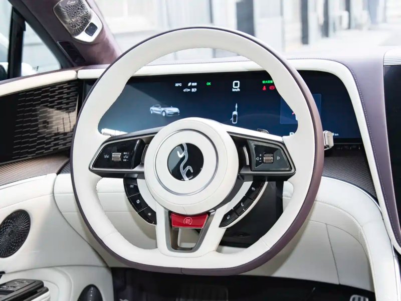 Vô lăng của BYD Yangwang U7