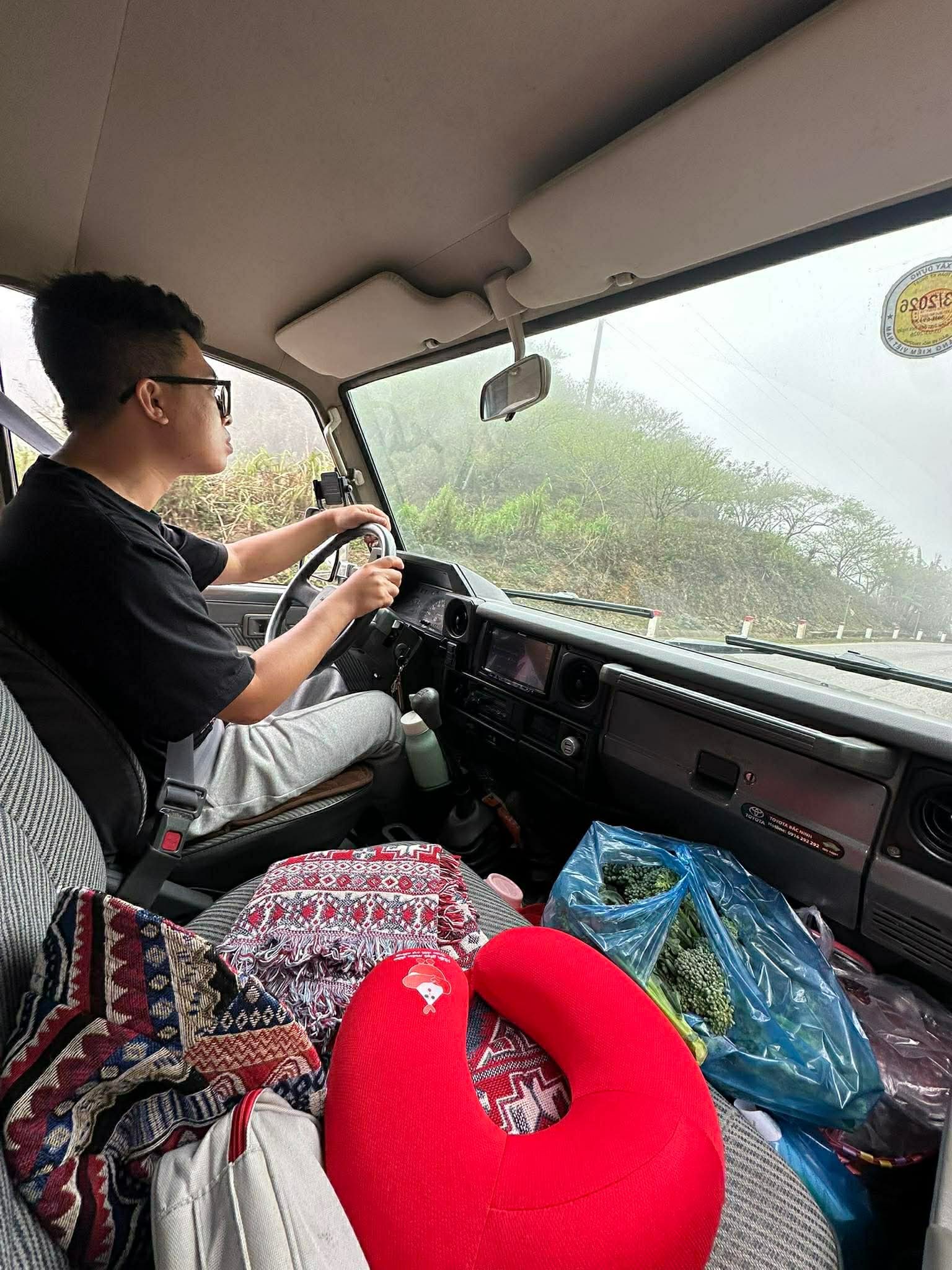 Land Cruiser RJ77 36 năm tuổi giá 1 tỷ gây sốt, minh chứng cho sự bền bỉ, giữ giá của Toyota